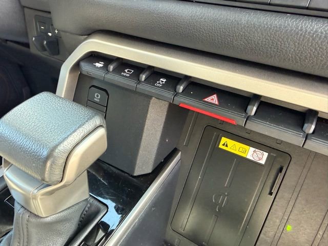 Used 2023 Toyota Tundra Limited AWD/4WD image 93
