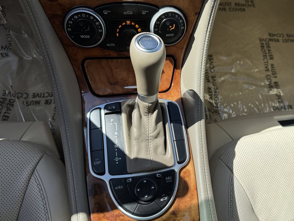 Used 2009 Mercedes-Benz SL 550 image 32