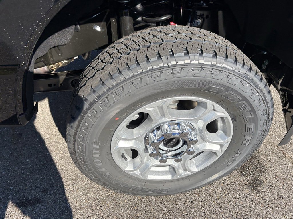 New 2026 Ford F350 XLT w/ FX4 Off-Road Package AWD/4WD image 16