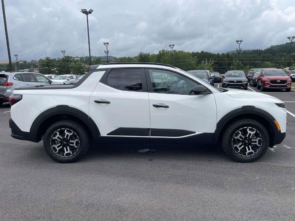 Used 2025 Hyundai Santa Cruz XRT AWD/4WD image 2