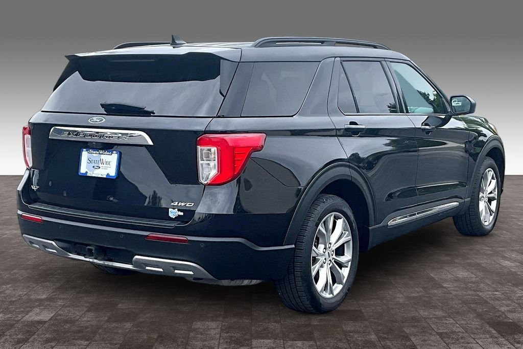 Used 2021 Ford Explorer XLT AWD/4WD image 29