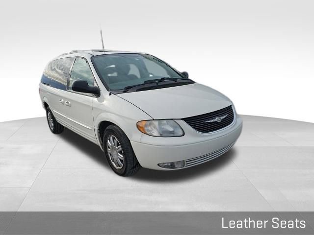 Used 2003 Chrysler Town & Country Limited image 2