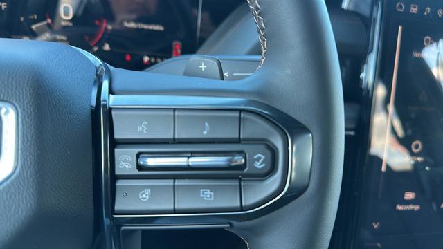 New 2026 GMC Yukon XL AT4 w/ AT4 Premium Package image 27