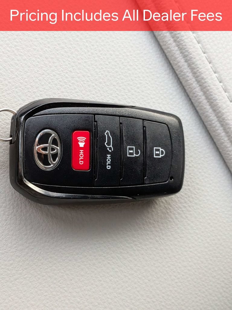 Certified 2024 Toyota Grand Highlander AWD image 32