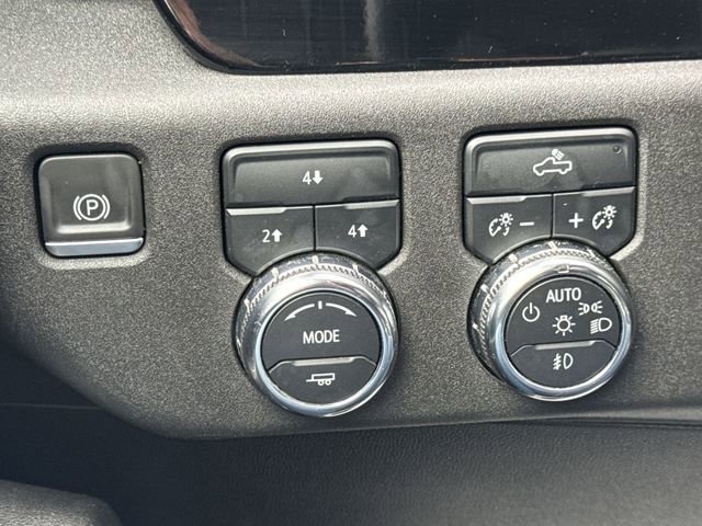 Certified 2024 GMC Sierra 2500 SLE w/ Preferred Package image 17