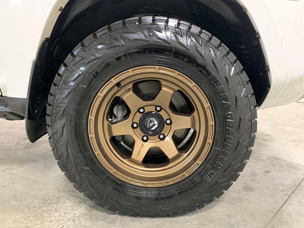 Used 2016 Toyota 4Runner SR5 image 29