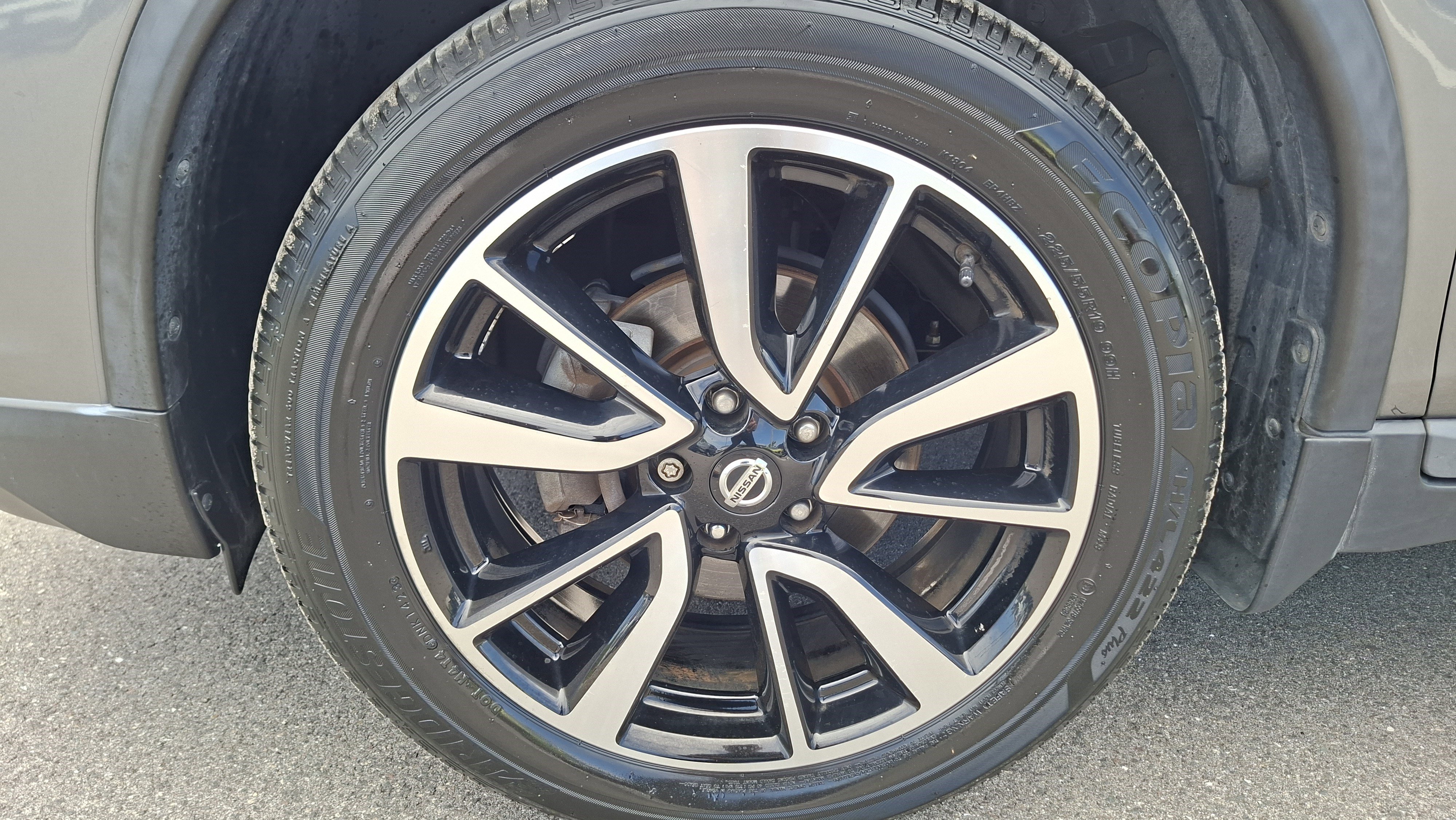 Used 2020 Nissan Rogue SL FWD image 24