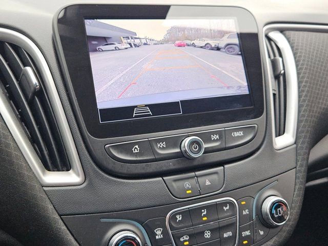 Used 2023 Chevrolet Malibu LT image 18