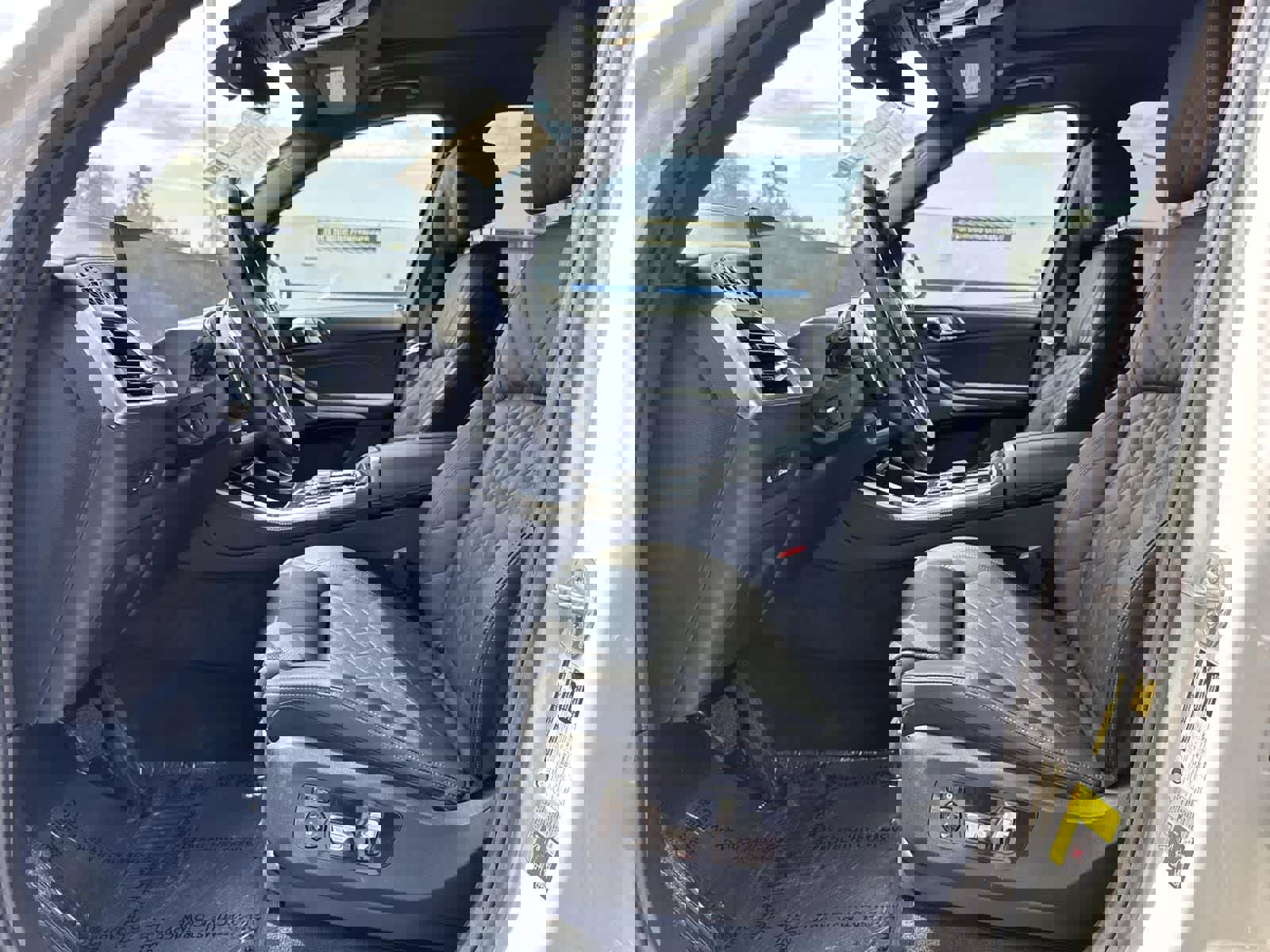 Used 2024 BMW X5 xDrive50e image 23