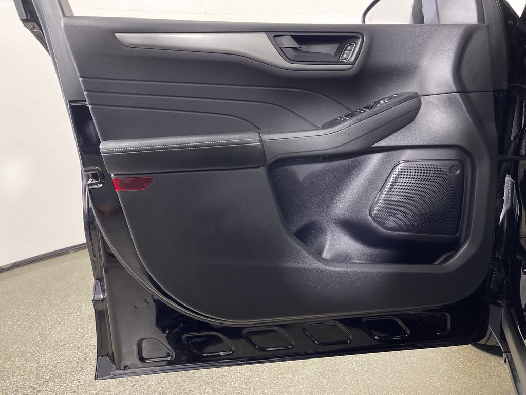 Used 2024 Ford Escape Active AWD/4WD image 19