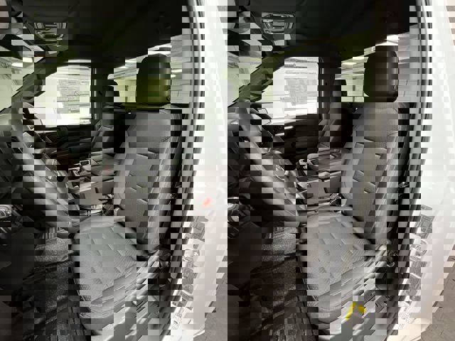 New 2025 GMC Sierra 3500 Pro image 18