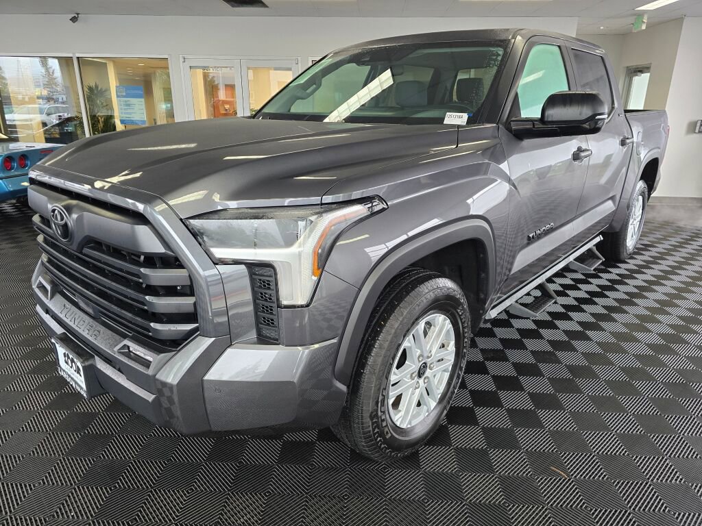 Used 2024 Toyota Tundra SR5 w/ SR5 Convenience Package image 7