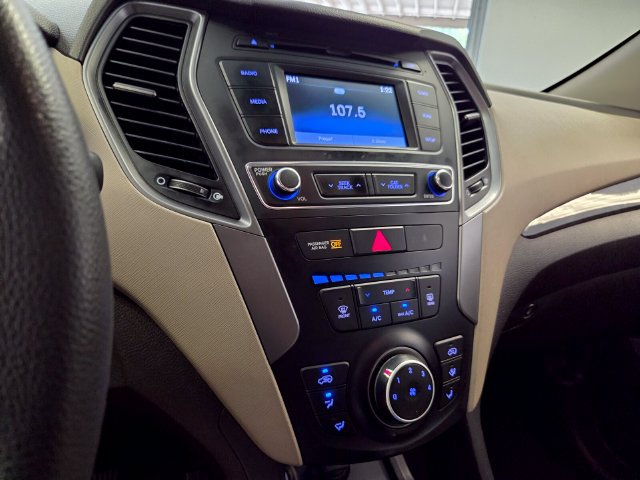 Used 2017 Hyundai Santa Fe Sport FWD image 26