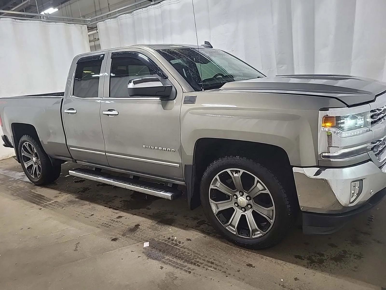 Used 2017 Chevrolet Silverado 1500 LTZ image 5