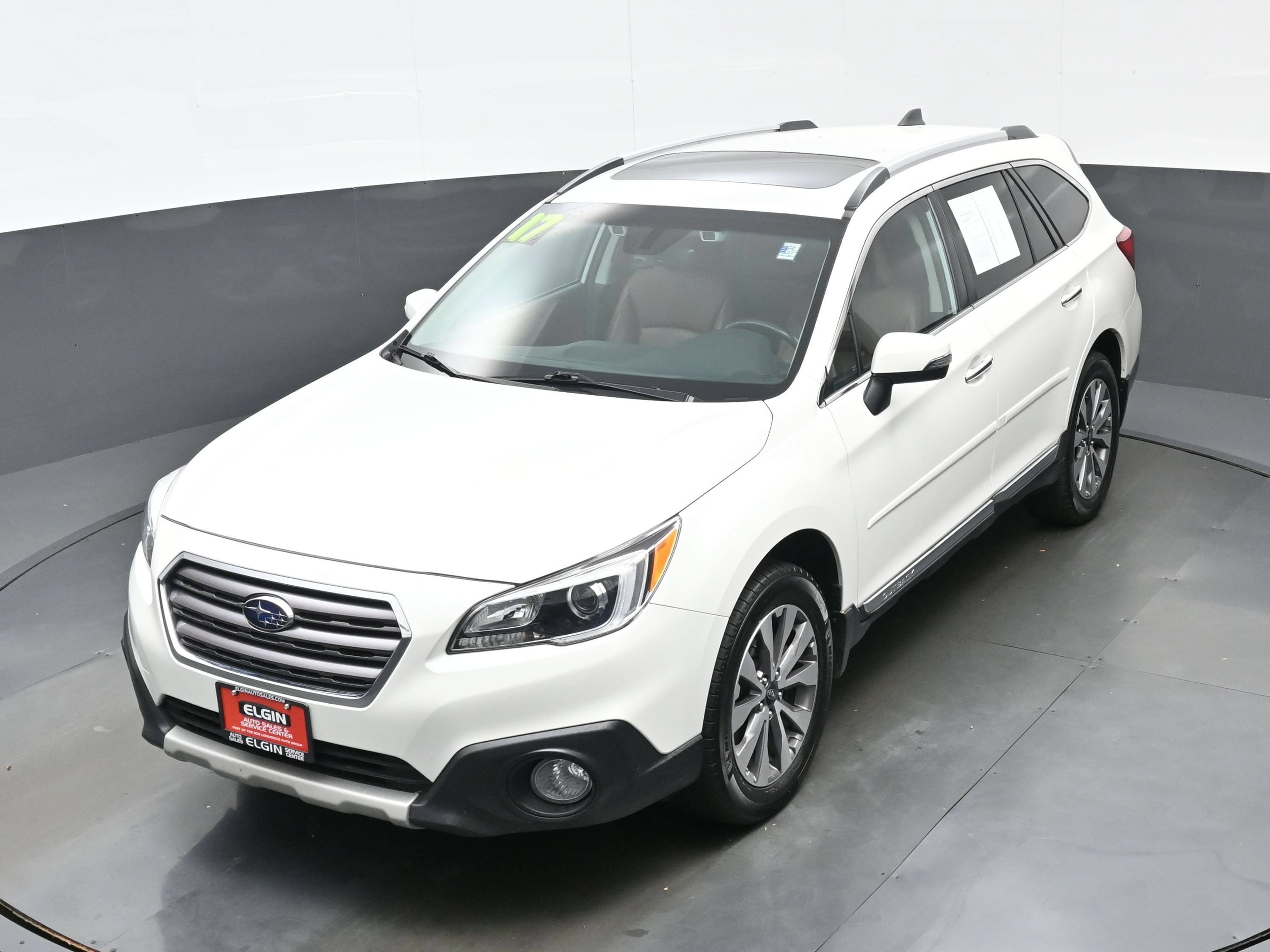 Used 2017 Subaru Outback 3.6R Touring AWD/4WD image 36