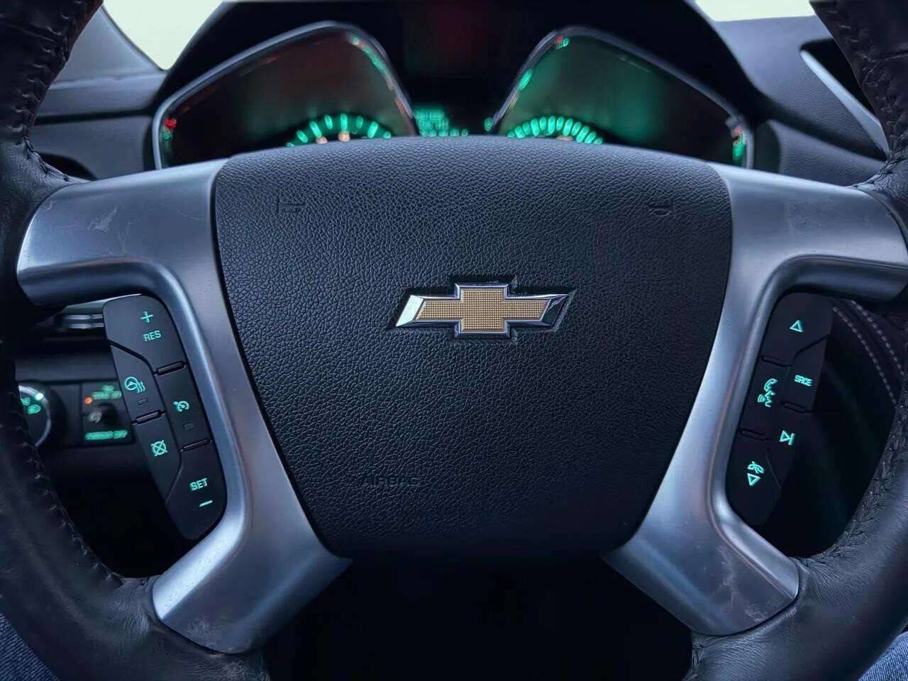 Used 2017 Chevrolet Traverse Premier image 18