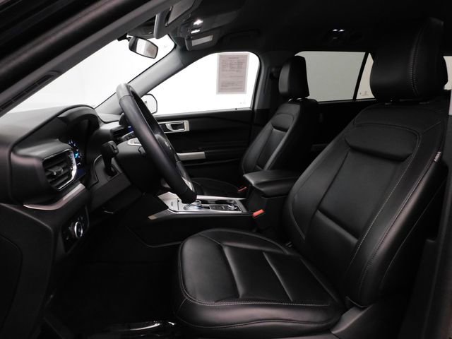 Used 2023 Ford Explorer XLT w/ Equipment Group 202A image 23