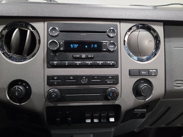 Used 2015 Ford F250 XLT w/ XLT Interior Package AWD/4WD image 13