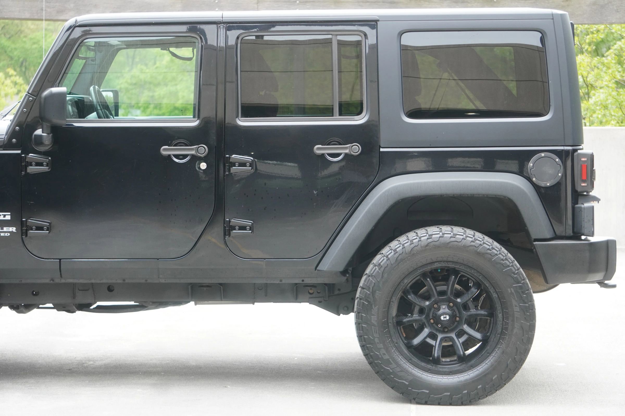 Used 2016 Jeep Wrangler Unlimited Sport w/ Quick Order Package 24S AWD/4WD image 33