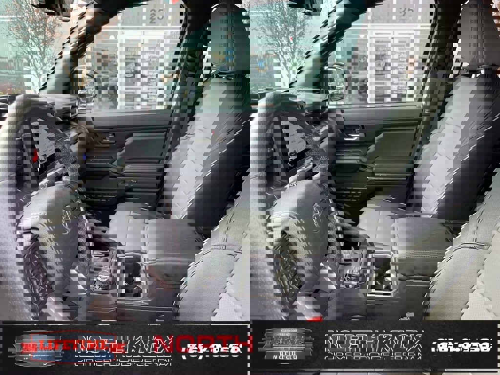 Used 2024 Toyota Tacoma TRD Off-Road image 3