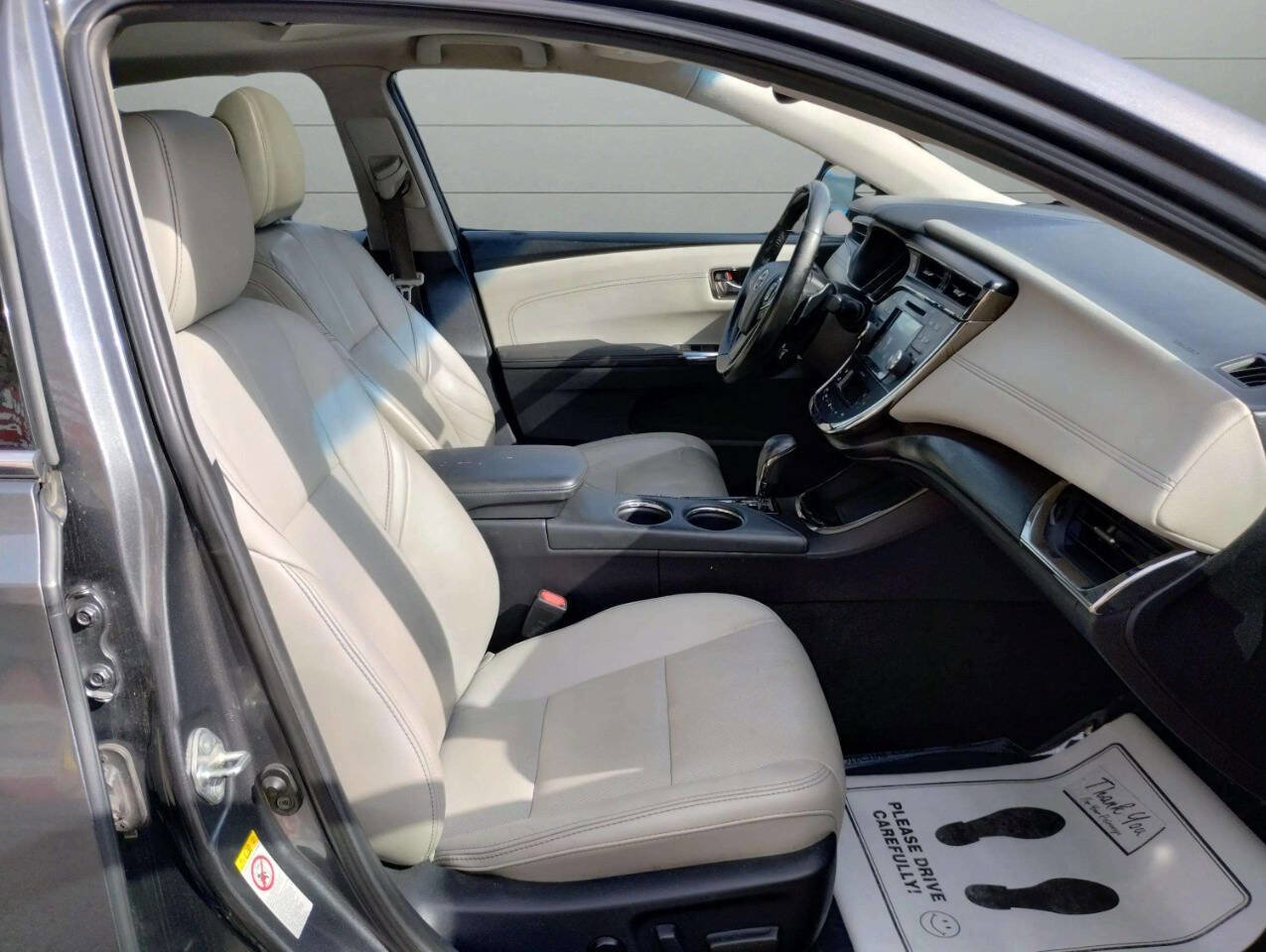 Used 2018 Toyota Avalon Limited w/ All Weather Liner Package image 20