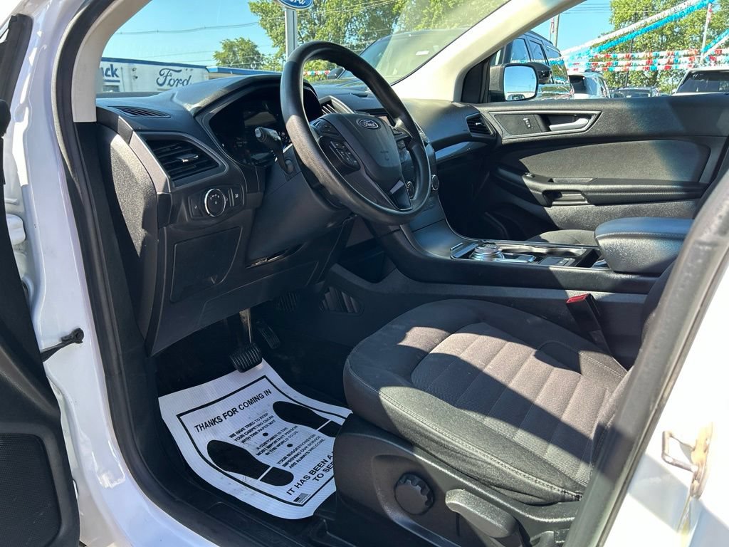 Used 2019 Ford Edge SE AWD/4WD image 13