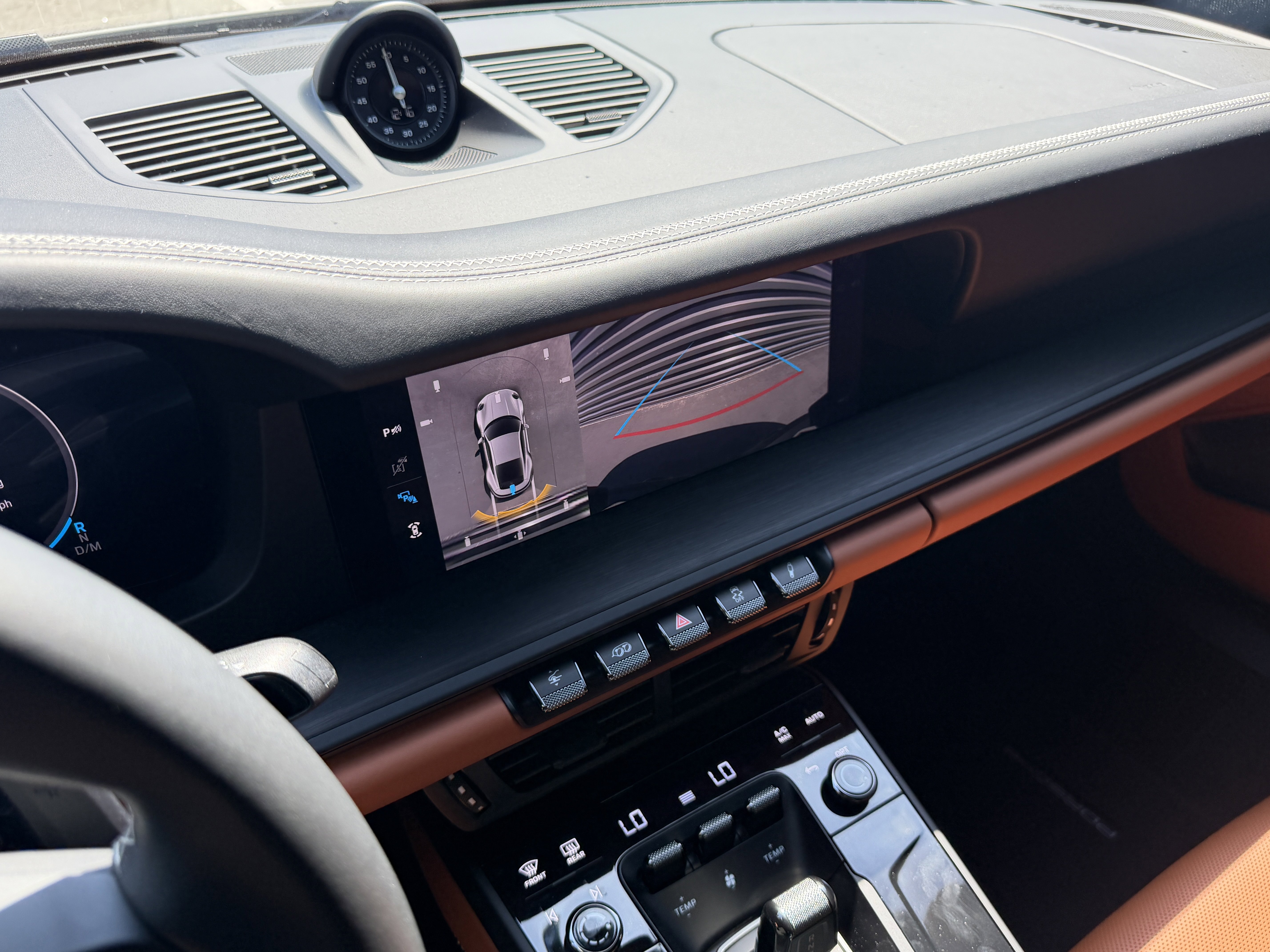 Used 2026 Porsche 911 Carrera 4 GTS AWD/4WD image 19