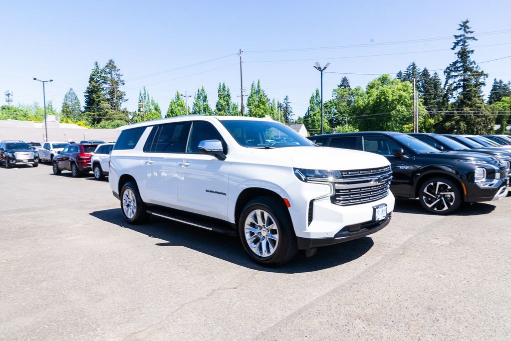 Used 2023 Chevrolet Suburban Premier AWD/4WD image 27