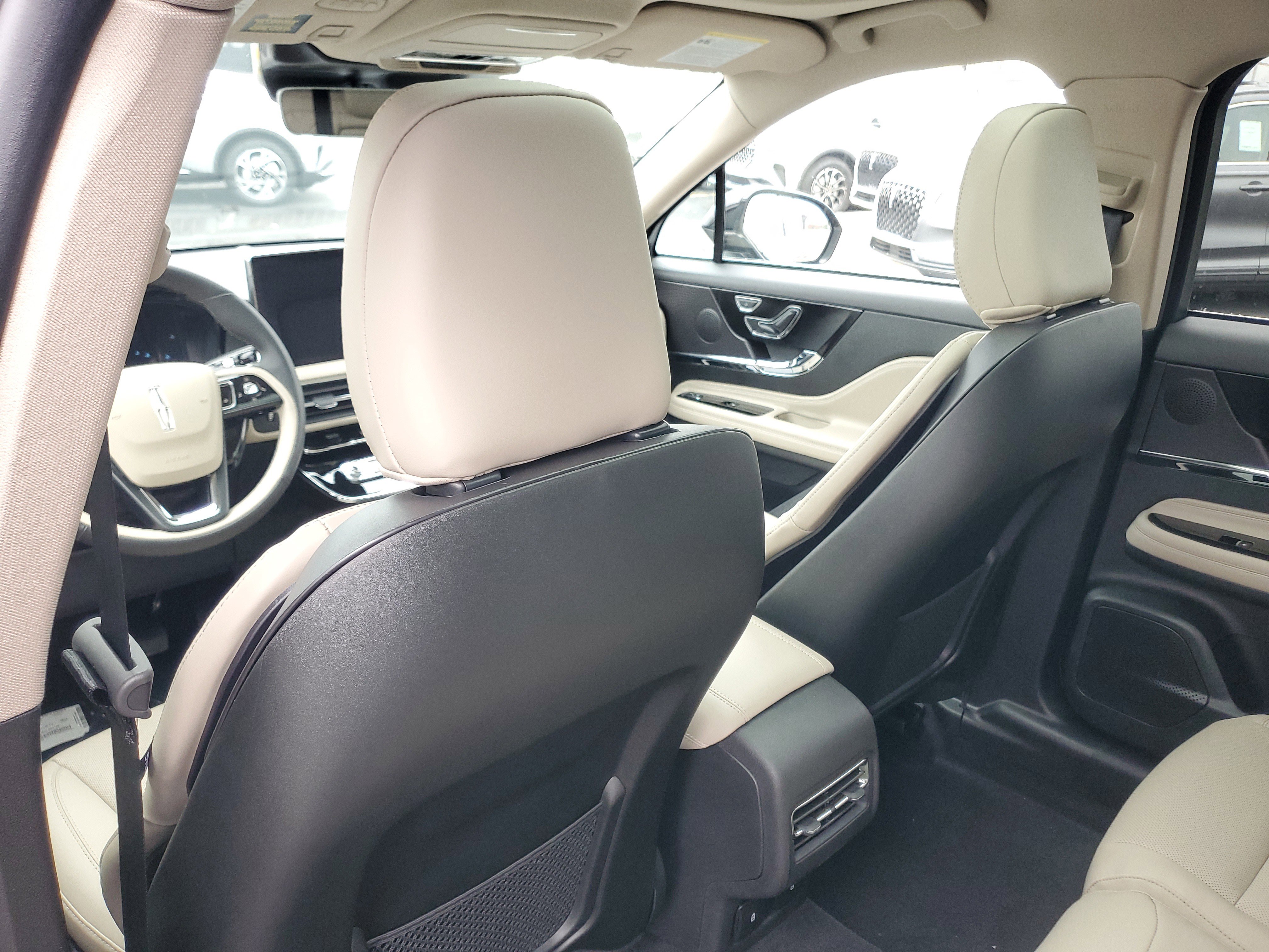 New 2026 Lincoln Corsair Premiere image 26