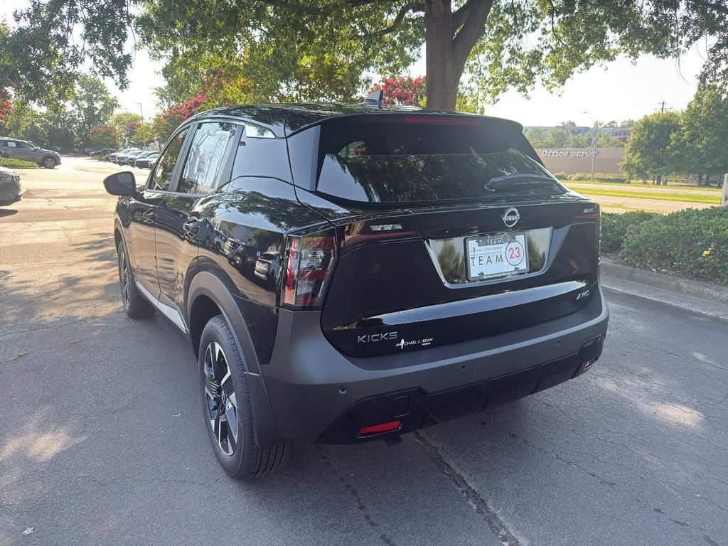 New 2025 Nissan Kicks SV image 5