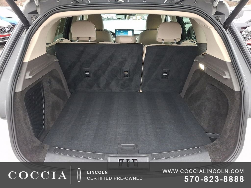 Certified 2023 Lincoln Corsair AWD image 28