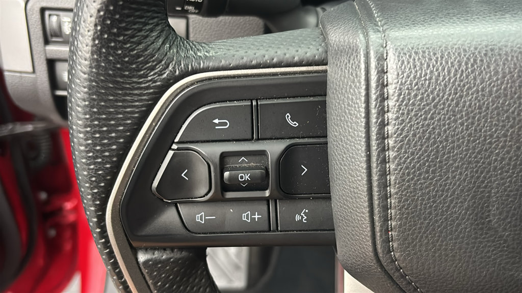 Used 2025 Toyota Tacoma TRD Sport AWD/4WD image 17