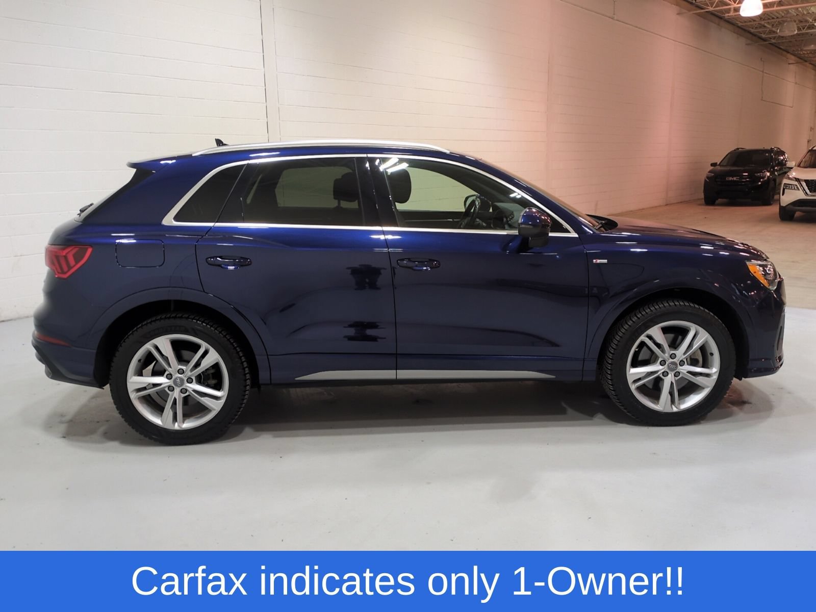 Used 2021 Audi Q3 2.0T Premium w/ Convenience Package AWD/4WD image 2