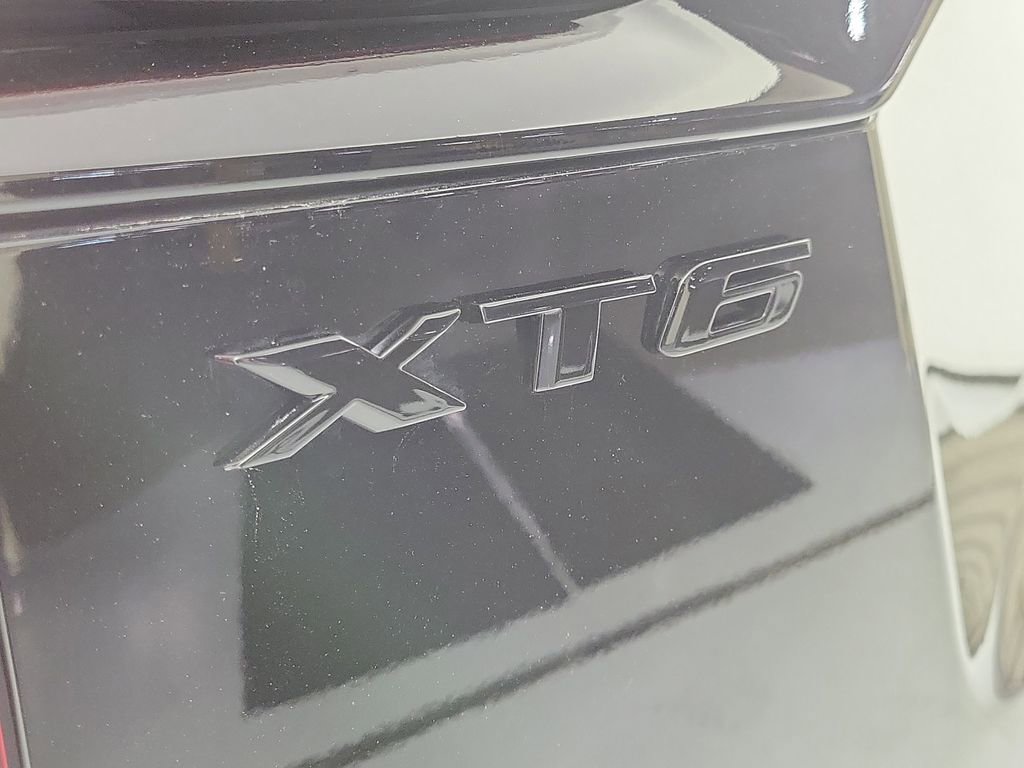 Used 2023 Cadillac XT6 Luxury FWD image 6