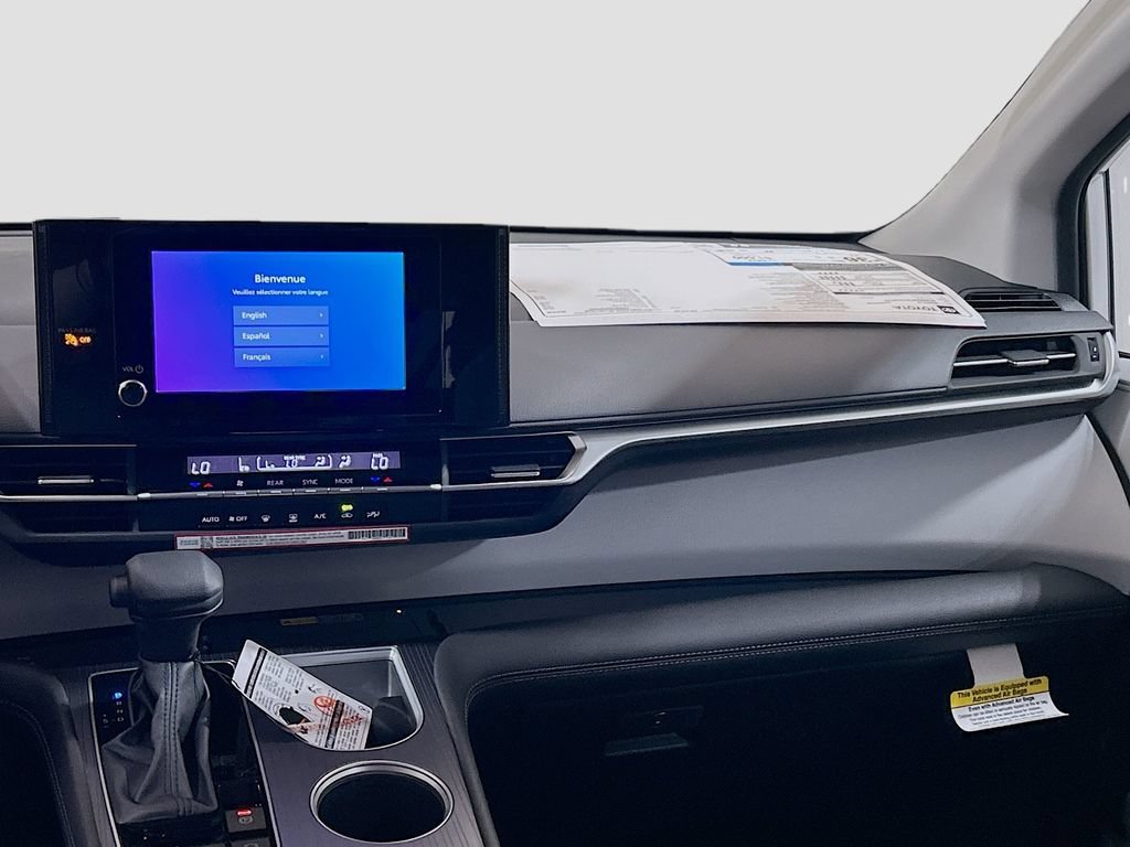 New 2026 Toyota Sienna LE FWD image 22