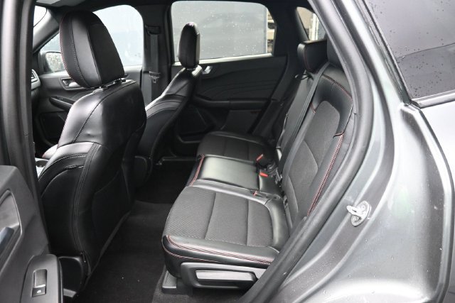 Used 2025 Ford Escape ST-Line AWD/4WD image 11
