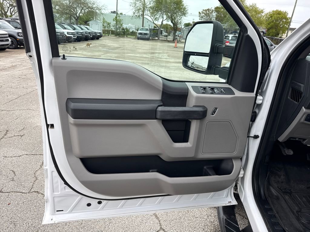Used 2020 Ford F350 XL w/ Power Equipment Group image 12