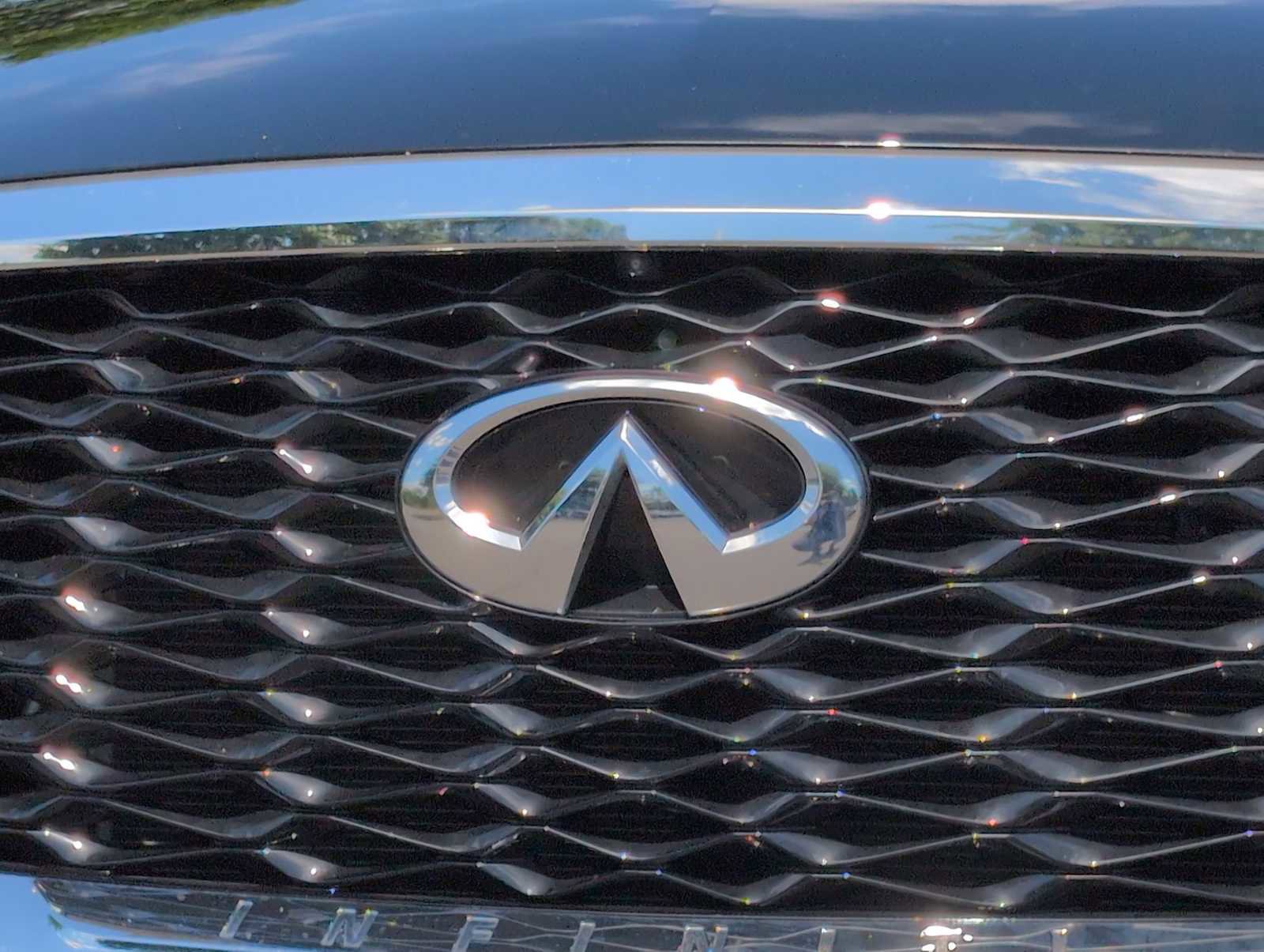 Used 2024 INFINITI QX60 Sensory w/ Vision Package AWD/4WD image 12