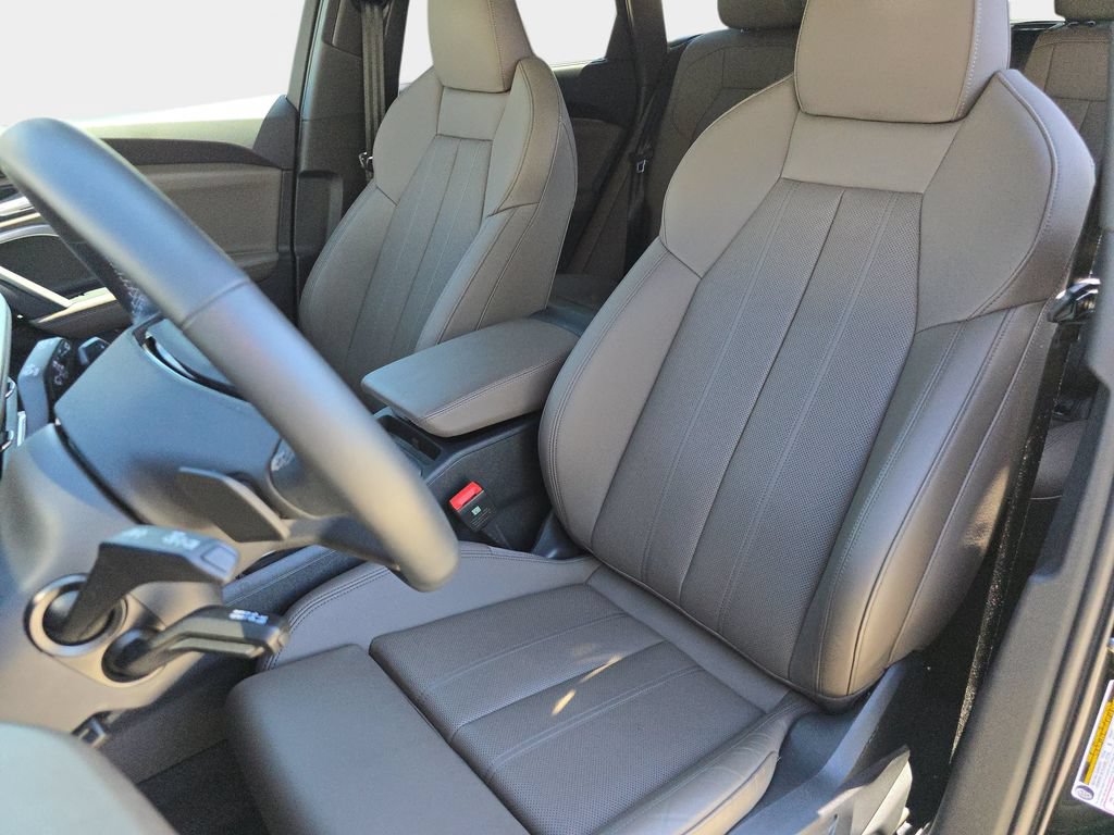 Used 2025 Audi Q5 Premium Plus w/ Premium Plus AWD/4WD image 15