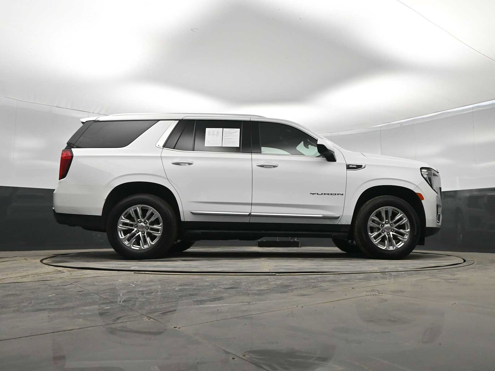 Used 2024 GMC Yukon SLT image 36