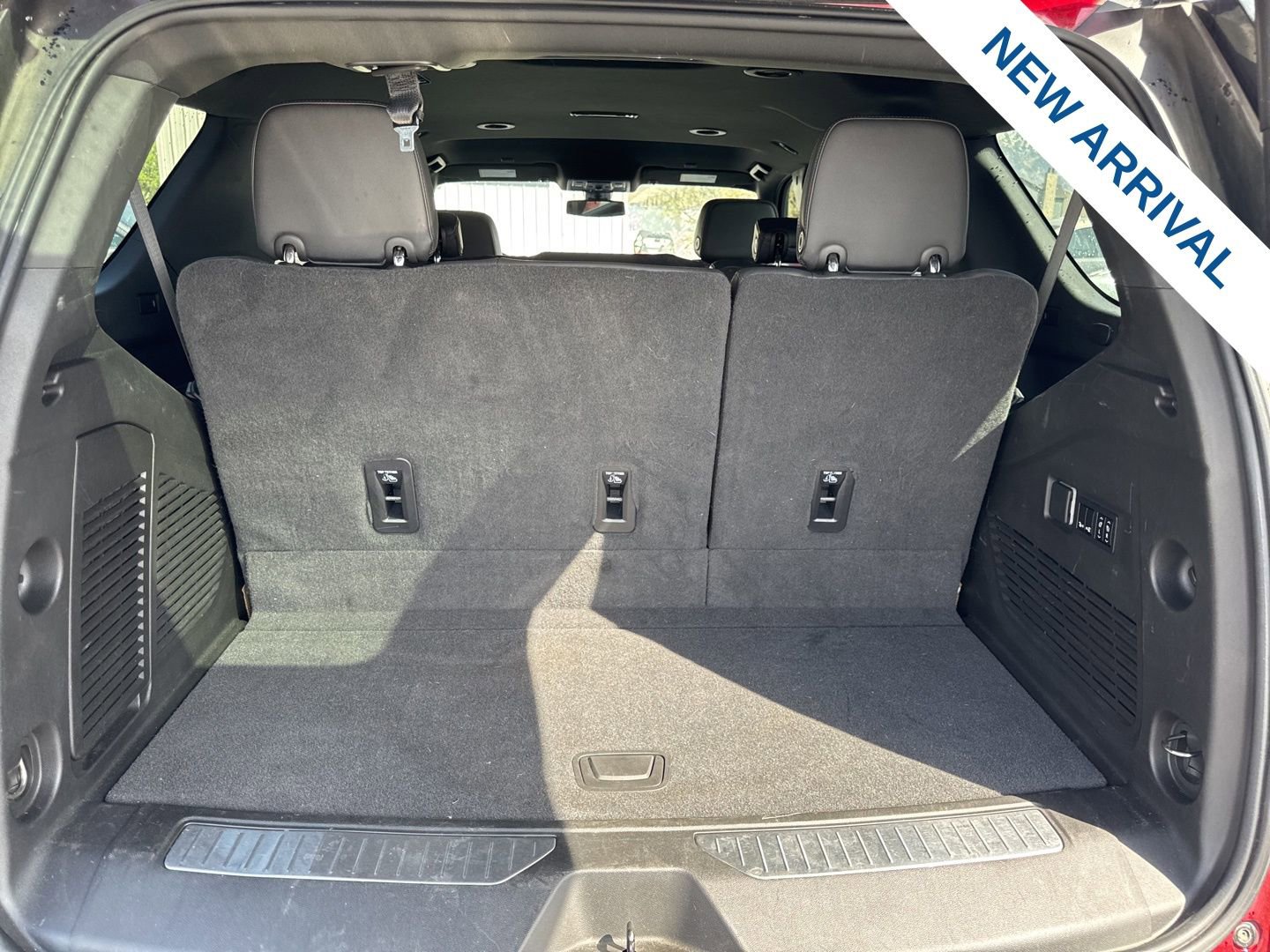 Used 2022 Chevrolet Tahoe RST w/ Luxury Package image 14