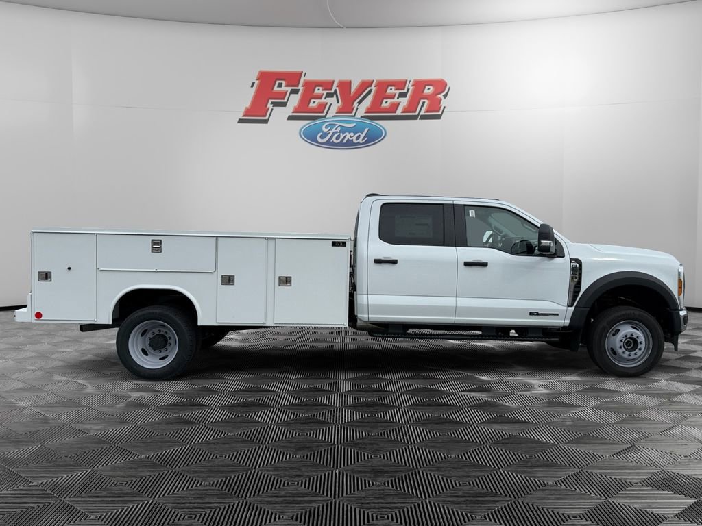 New 2026 Ford F550 4x4 Crew Cab image 6