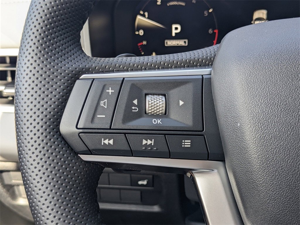 New 2025 Mitsubishi Outlander SEL image 27