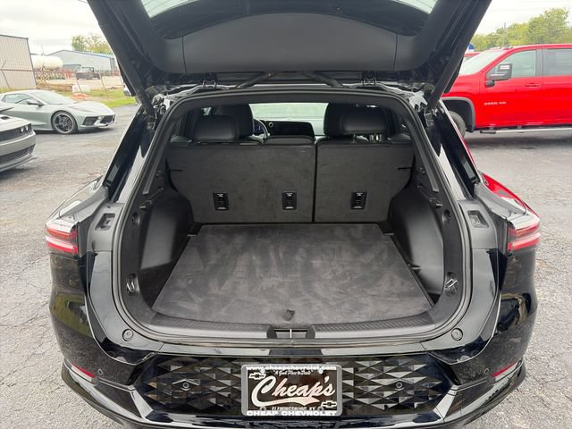 Used 2024 Chevrolet Equinox EV RS FWD image 23