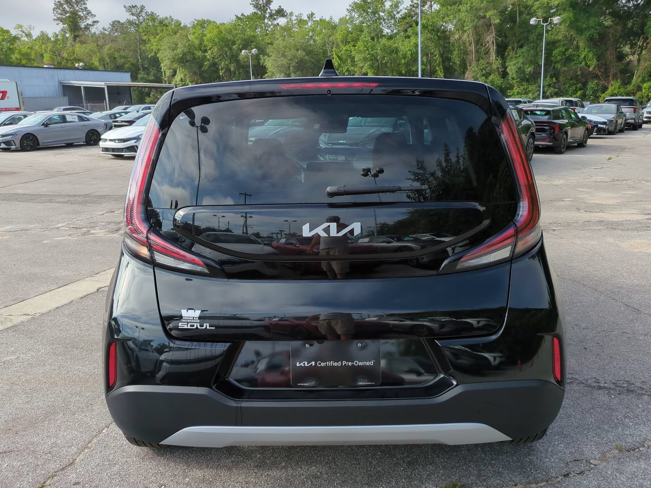 Certified 2025 Kia Soul LX w/ LX Technology Package FWD image 6