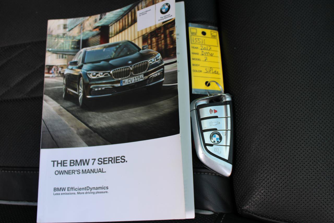 Used 2017 BMW 750i RWD image 46