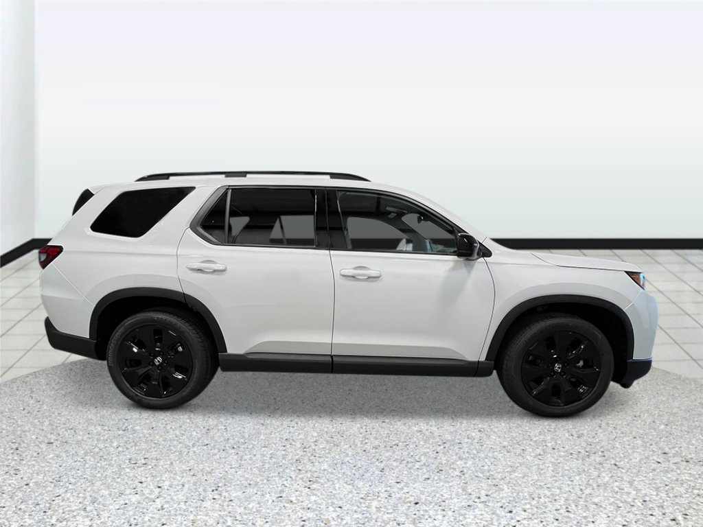 New 2026 Honda Pilot Black Edition image 2