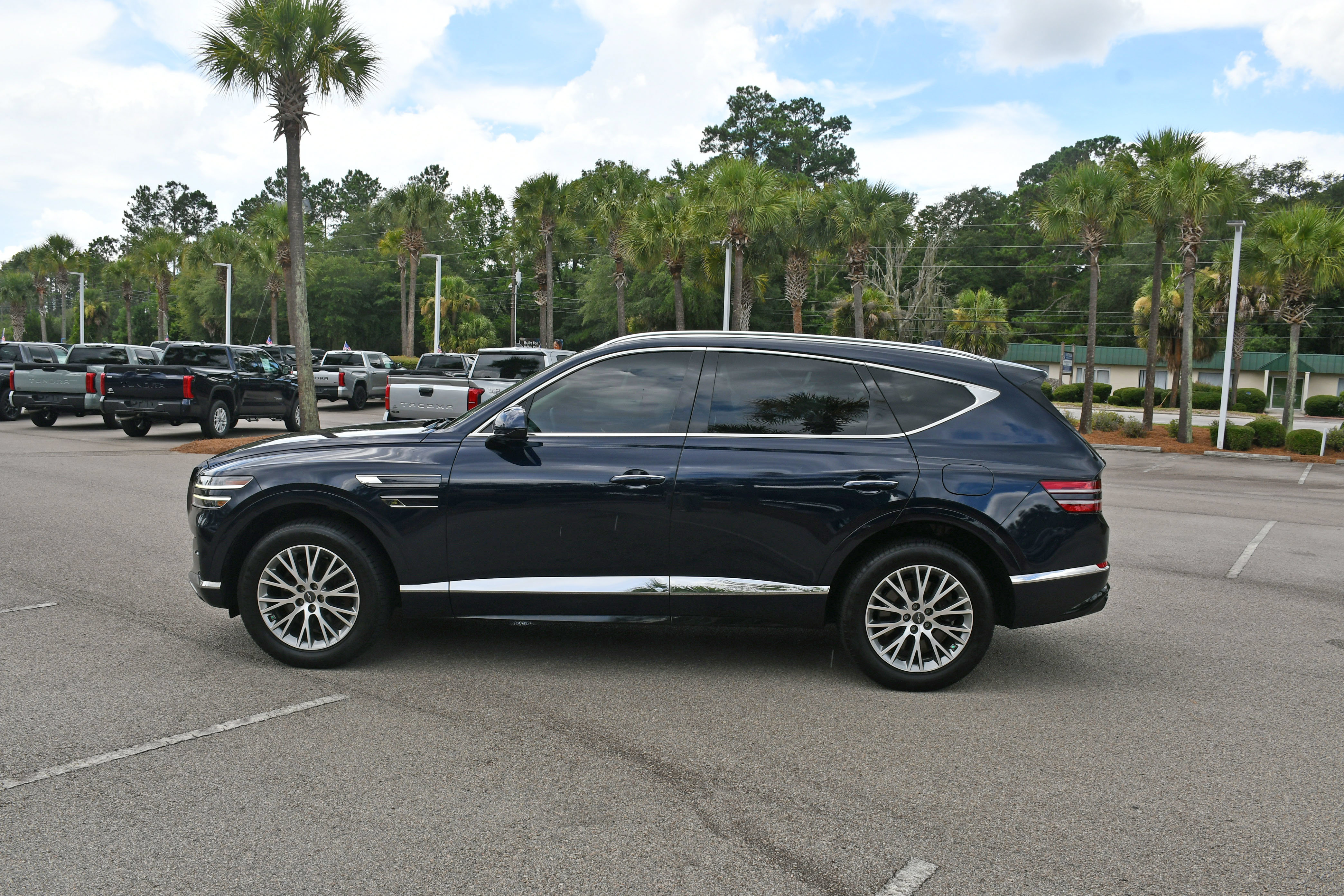 Used 2024 Genesis GV80 2.5T AWD/4WD image 5