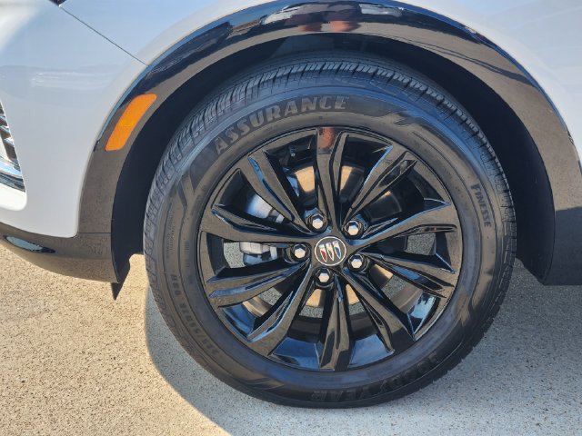 Used 2025 Buick Envista Sport Touring w/ Convenience II Package FWD image 17