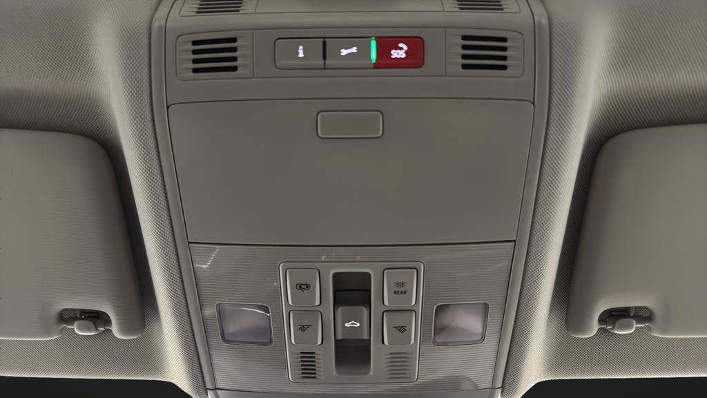 Used 2023 Volkswagen Jetta SE FWD image 32